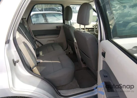 2009 Ford Escape Xlt from USA, damaged, VIN 1FMCU03719KC85850